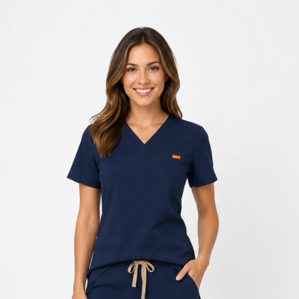 Bluza medicala de dama slim fit cu trei buzunare